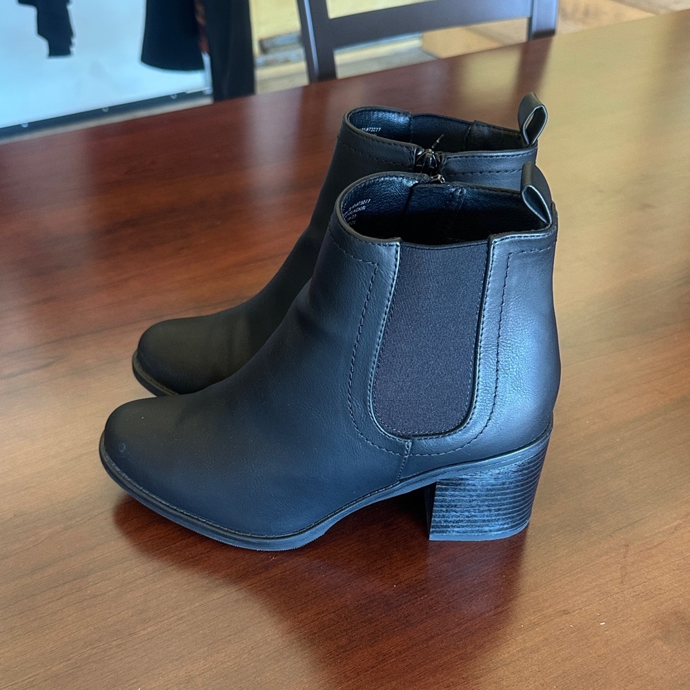 Sonoma Black Ankle Booties